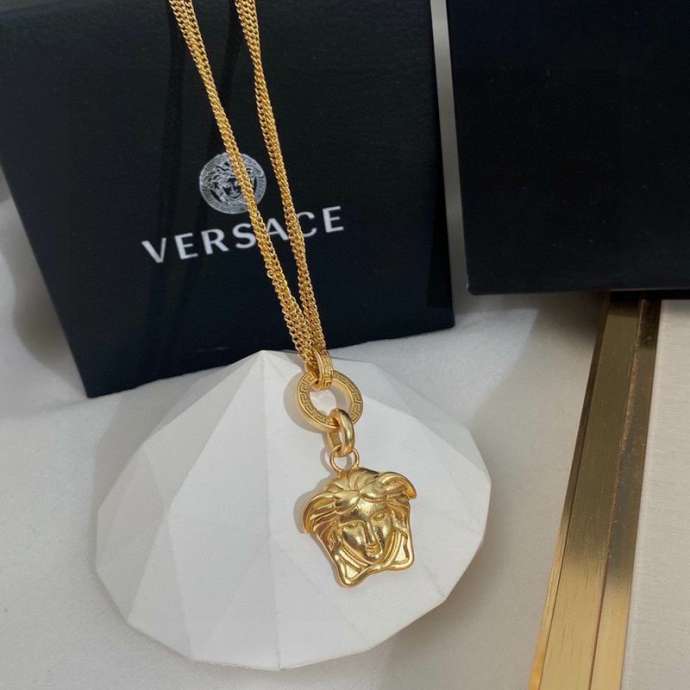 Picture of Versace Necklace _SKUVersacenecklace02cly5716988